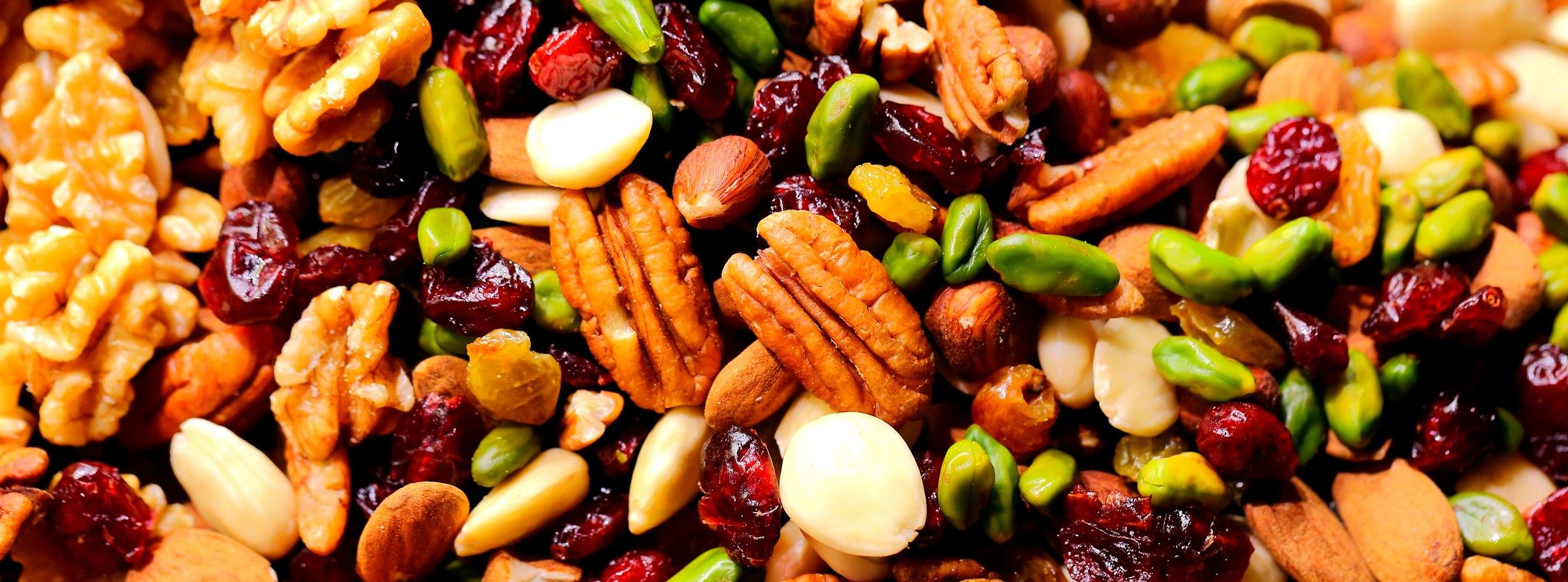 Mischung aus Walnüssen, Pekannüssen, Pistazien, Mandeln und getrockneten Cranberrys – Egle Success Story