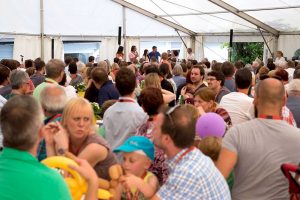 mmsommerfest geschaeftsfuehrung festzelt.1400x0 300x200 1