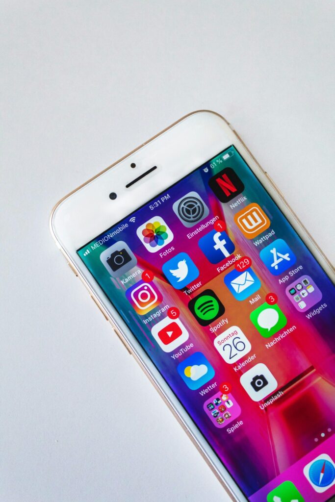 Smartphones für Blogartikel "15 Möglichkeiten, den Traffic auf Deiner Website zu steigern"